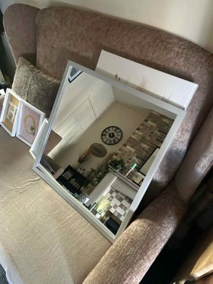 Photo of free lounge accessories (Arbourthorne S2) #2