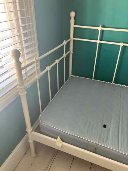 Photo of free Day bed with or without mattress (Brighton BN2) #3