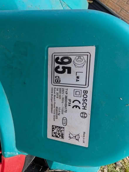 Photo of free Bosch electric lawn scarifier/aerator (Dumbreck G41) #4