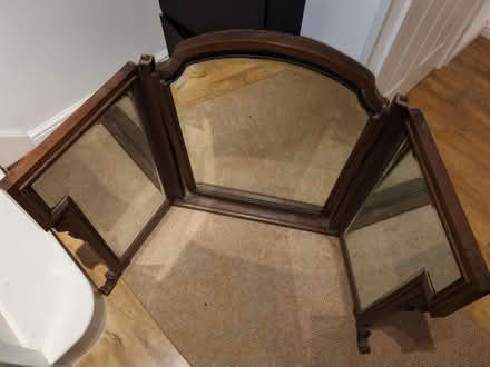 Photo of free Trifold mirror (Greater Leys OX4) #1