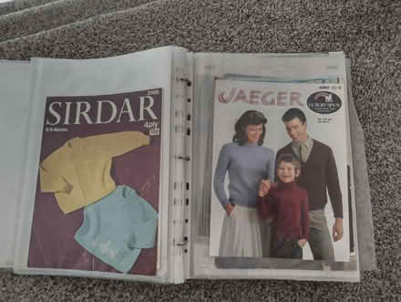 Photo of free Retro knitting pattern folder (Livingston) #3
