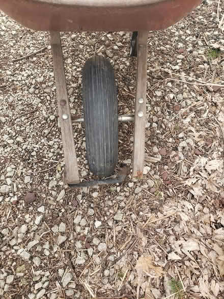 Photo of free Wheelbarrow (Geneva) #1