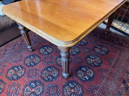 Photo of free Dining table (damaged) (Stoke Poges SL2) #2
