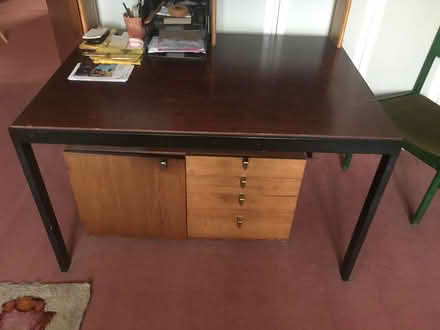 Photo of free Table/desk (High Barnet EN5) #1