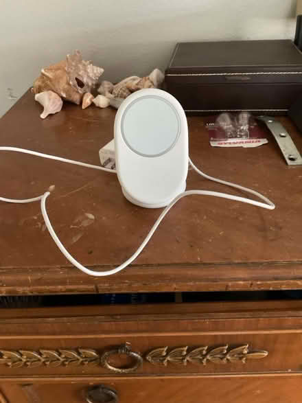 Photo of free Google Pixelsnap Wireless Charger (Battle Creek near Hwy 94 & 61) #1