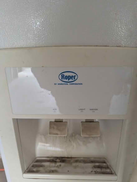 Photo of free Working refrigerator (Camarillo Springs) #4