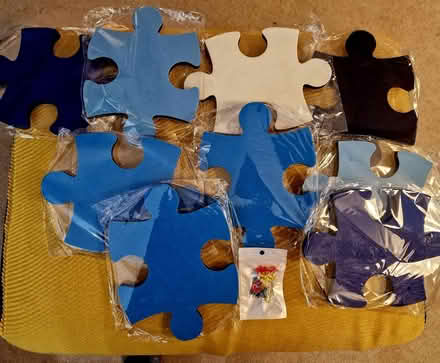 Photo of free Adhesive jigsaw shape pinboard (Broadbridge Heath, RH12) #3