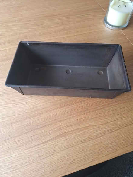 Photo of free 3 x old baking tins (Bedhampton PO9) #4