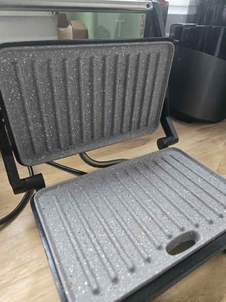 Photo of free Salter Grill / Panini press (Putney SW15) #2