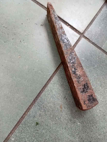 Photo of free Log splitting tool (Kendal LA9) #1