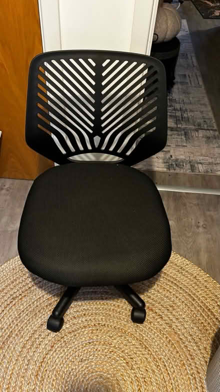 Photo of free Office chair (Halewood L25) #1