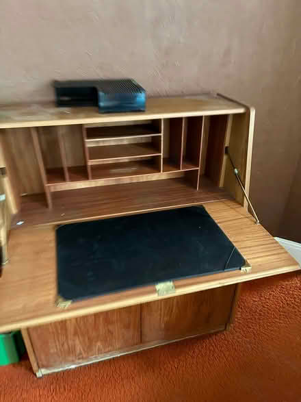 Photo of free Bureau (Portsmouth PO3 Baffins) #2