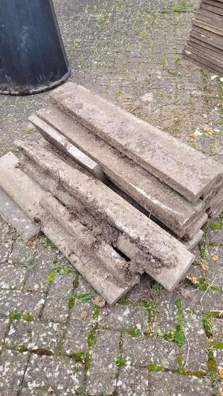Photo of free Concrete round edged garden edging (Turves Green B31) #2