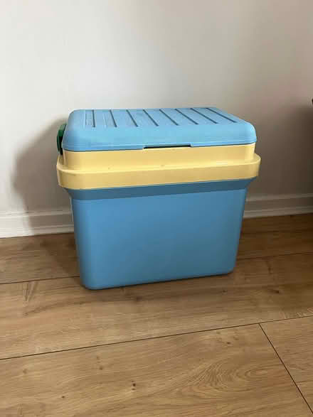 Photo of free Retro Cool Box (Bromsgrove B61) #1