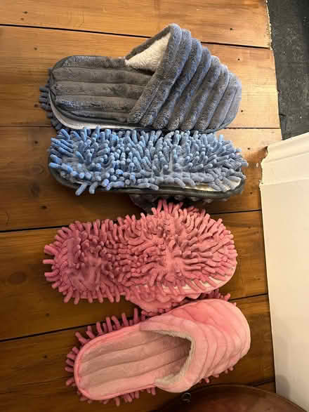 Photo of free Mop slippers 2 pairs (East Twerton) #1