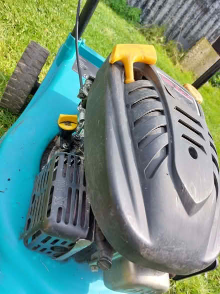 Photo of free Petrol lawn mower (Humphrey's End GL6) #3