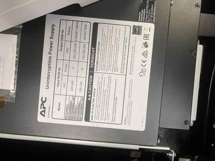 Photo of free APC Smart-UPS SRT 2200VA RM 230V (W1K 6DJ) #2