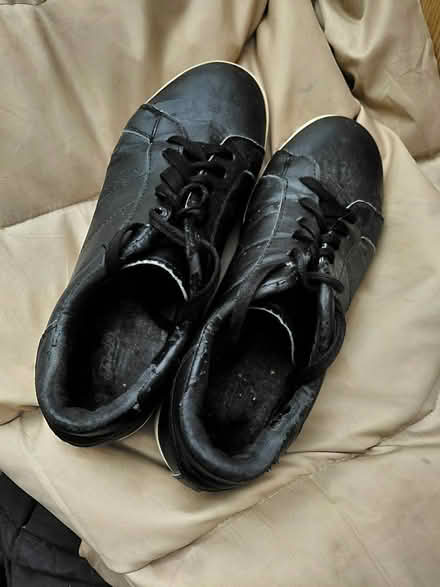 Photo of free Black size 9 traniner.old (Canning town E16) #1