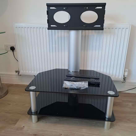 Photo of free TV stand (Ladygrove OX11) #1
