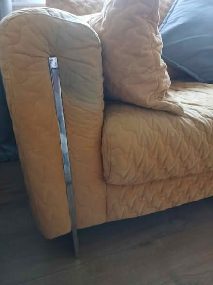 Photo of free Two seater settee-gold coloured (Abingdon OX14) #3