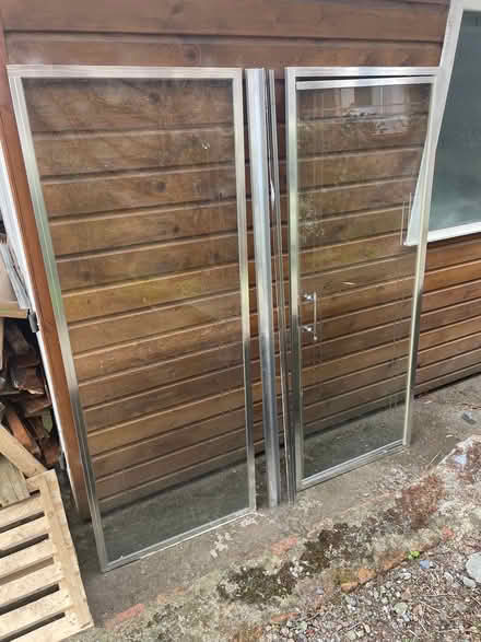 Photo of free Shower door and panel (Crieff PH7) #1