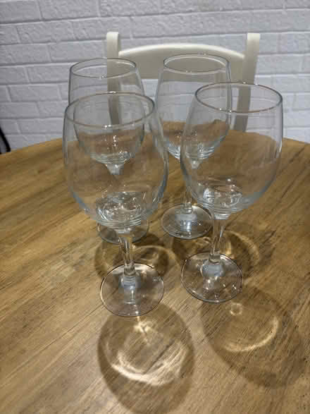 Photo of free wine glasses (Round Spinney) #1