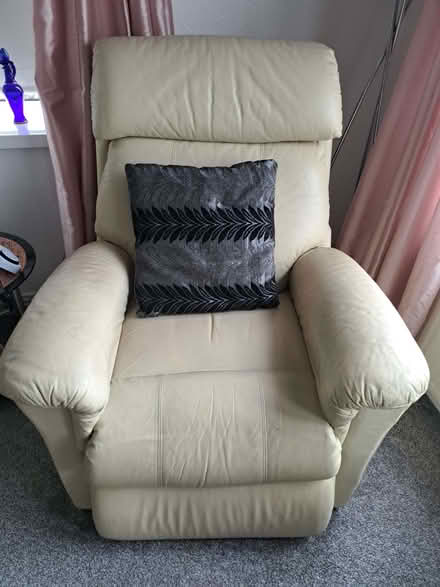 Photo of free Cream recliner chair (Peel Hill FY4) #1