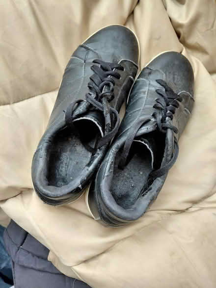 Photo of free Black size 9 traniner.old (Canning town E16) #4