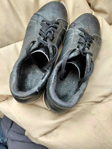 Photo of free Black size 9 traniner.old (Canning town E16) #2