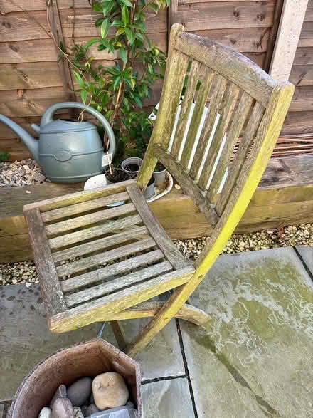 Photo of free Garden table and chairs (Priestwood RG42) #2