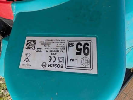Photo of free Bosch electric lawn scarifier/aerator (Dumbreck G41) #4