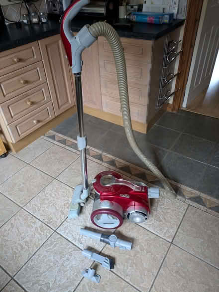 Photo of free LG 1700w vacuum cleaner (Buckskin RG22) #1