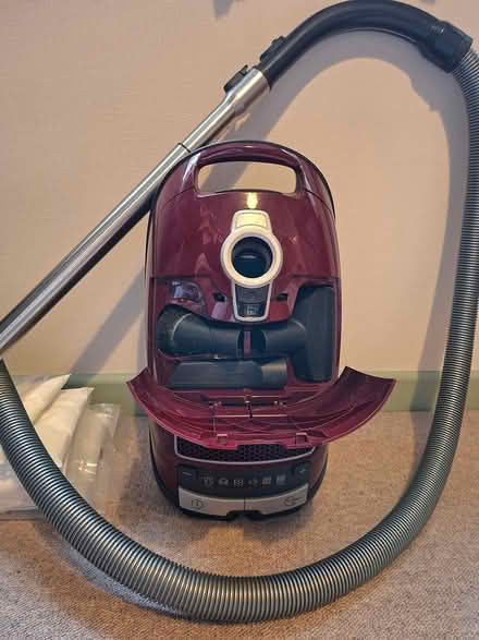 Photo of free Miele cylinder vacuum (Timsbury, Bath BA2 0LF) #1