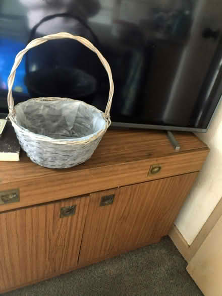 Photo of free Basket with handle (Goldenacre EH5) #1