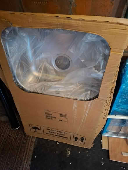 Photo of free Kitchen sink (Orford WA2) #2