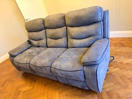 Photo of free 3 seater sofa (Bebington CH63) #3