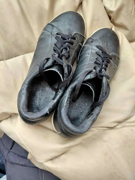 Photo of free Black size 9 traniner.old (Canning town E16) #3