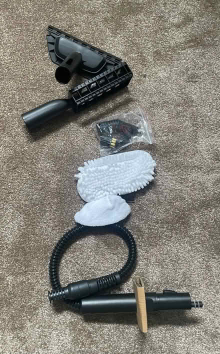 Photo of free H20 Steamer (Chesterfield S40) #3