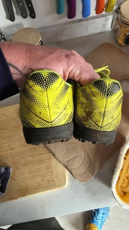 Photo of free Size 7 puma astro trainers (Ingoldisthorpe, PE31) #4