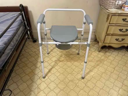 Photo of free Commode: for the elderly (Midwood Brooklyn) #2