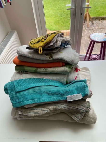 Photo of free Large amount of bath towels, hand towels etc (Amersham Common HP7) #2