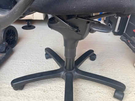 Photo of free Comforto ergonomic office chair (Tuffley GL1) #3