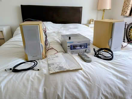 Photo of free mini HiFi system (Twyford RG10) #1