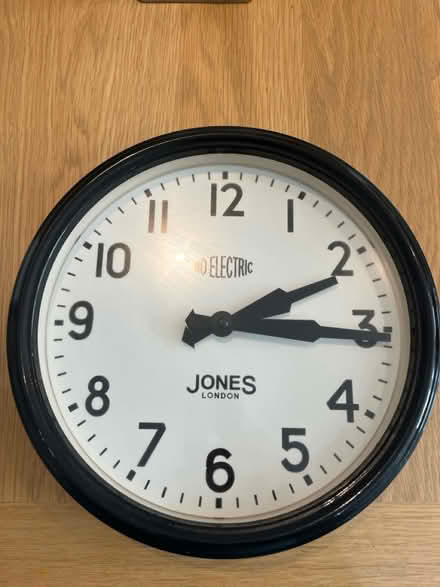 Photo of free Wall Clock (Penistone S36) #1