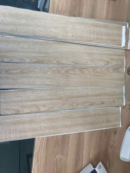 Photo of free Vinyl peel & stick planks flooring (HR6 Yarpole) #2