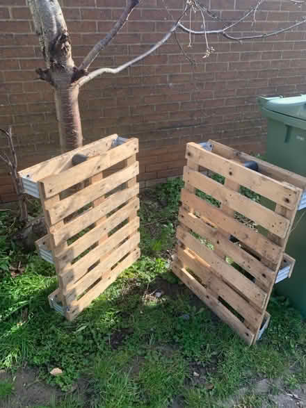 Photo of free small pallets (LU5) #1