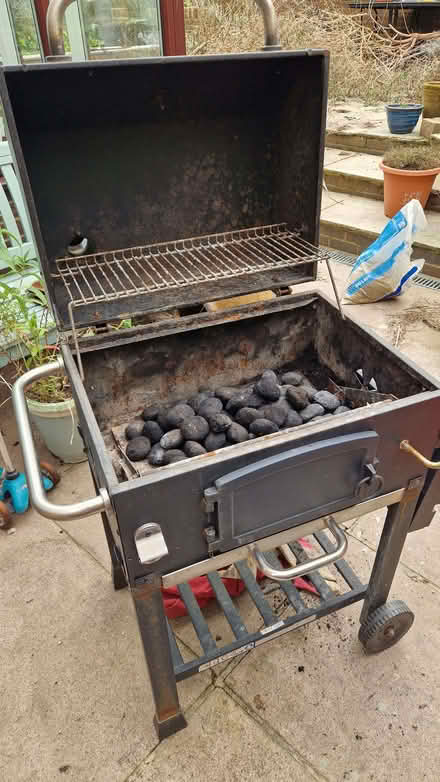 Photo of free Barbeque , charcoal (Steyning BN44) #2