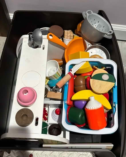 Photo of free Lil Tikes grill w accessories (Columbia) #4