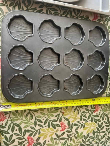 Photo of free Baking Tray selection (Bear Cross BH11) #1