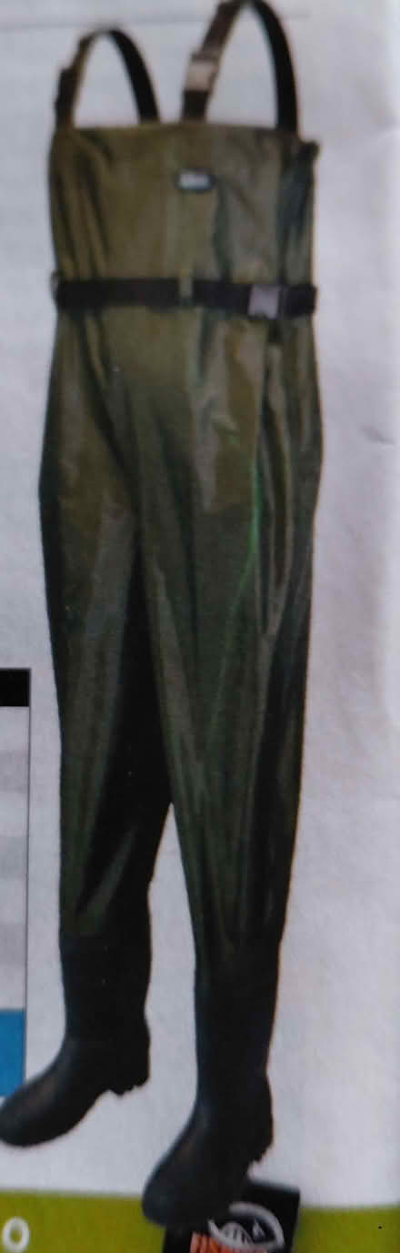 Photo of Waders with boots (Top Amersham HP6) #1